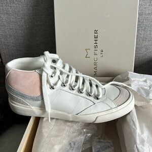 Marc Fisher ML Merin3